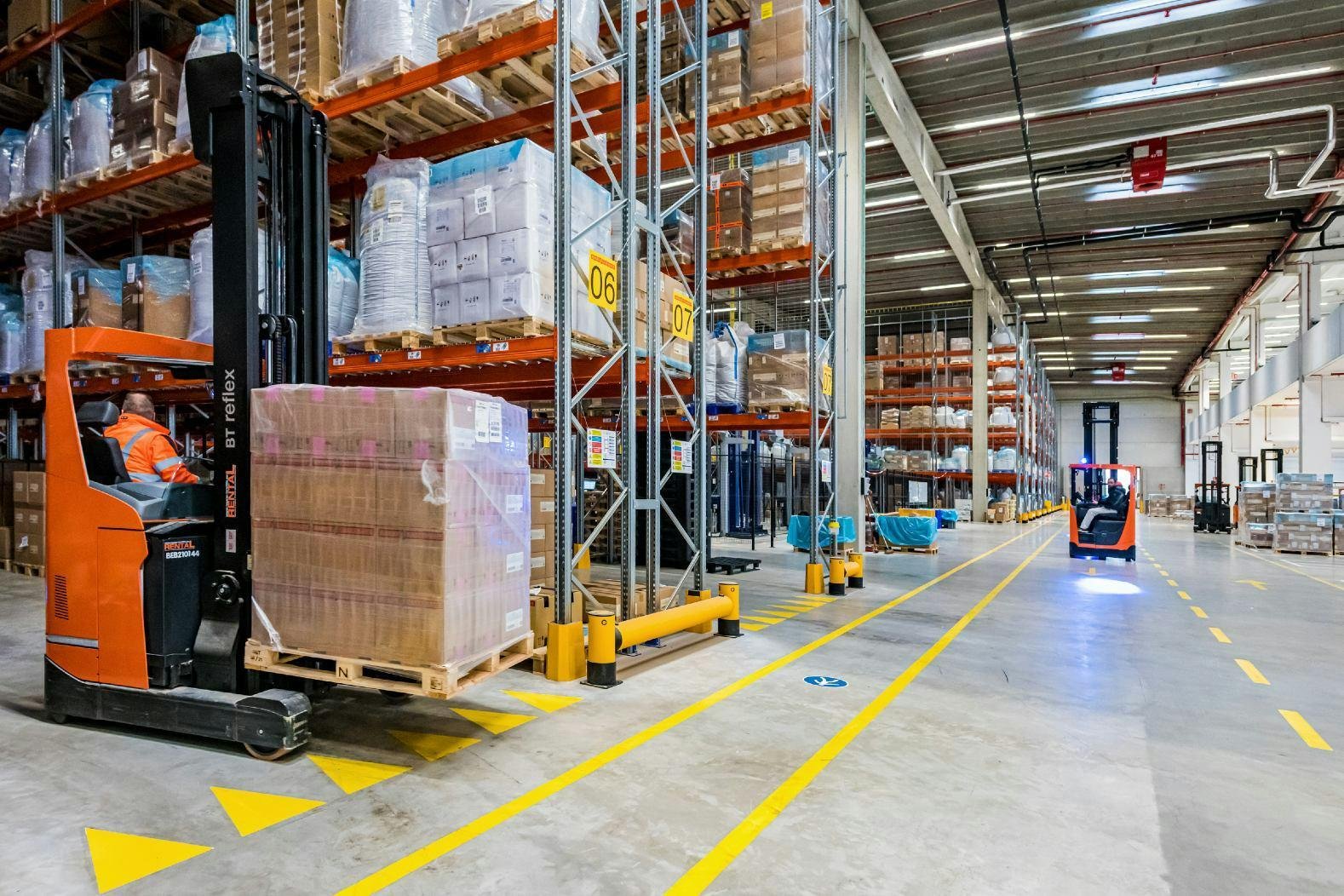 Medium Warehouse